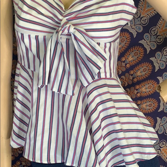 Romeo + Juliet couture Peplum top - Picture 4 of 8